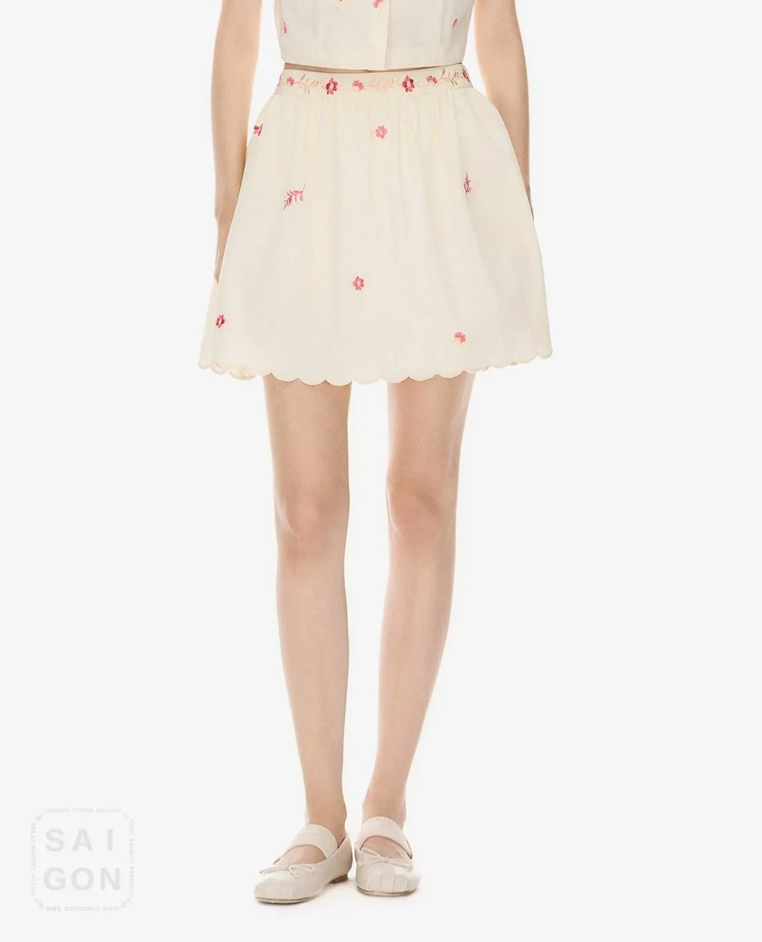 GIGI - A-Line Mini Skirt with Wavy Hem and Floral Print