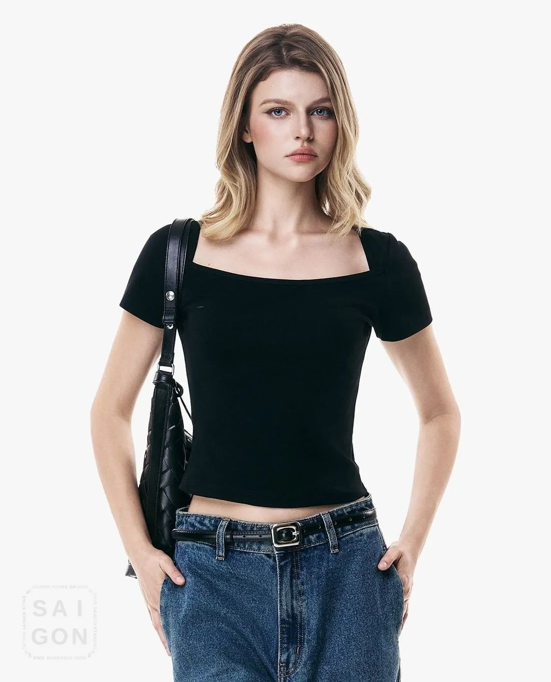 GIGI - Square Neck Fitted Short-Sleeve Tee